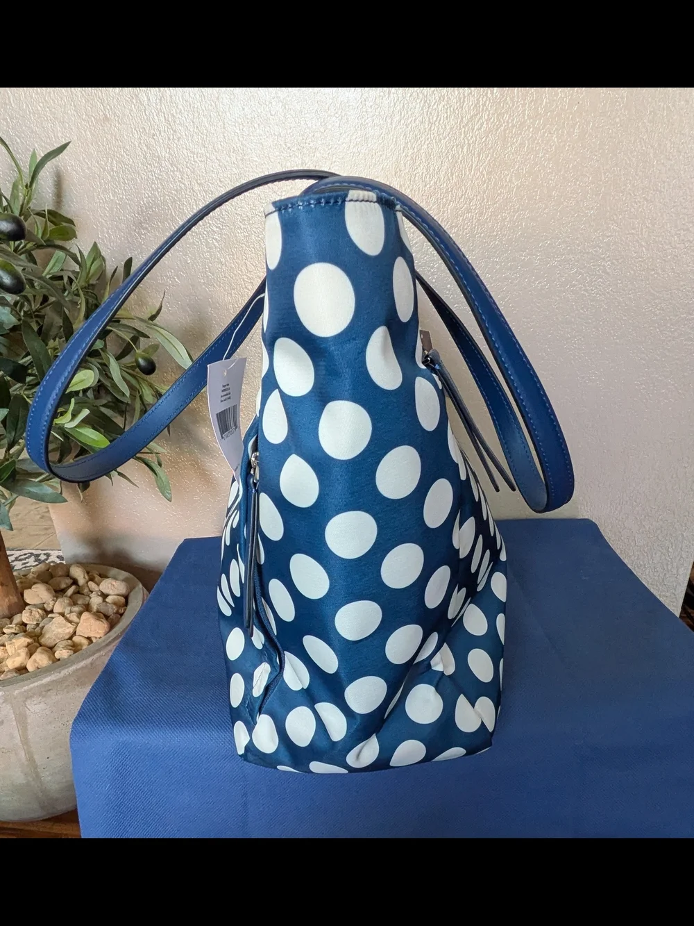 kate spade stylish spacious